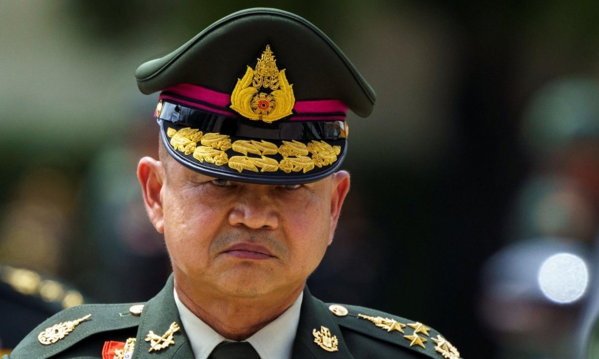 Tư lệnh Thái Lan cam kết không đảo chính
