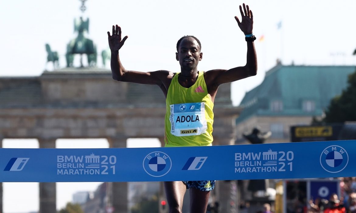 Bại tướng của Kipchoge vô địch Berlin Marathon 2021