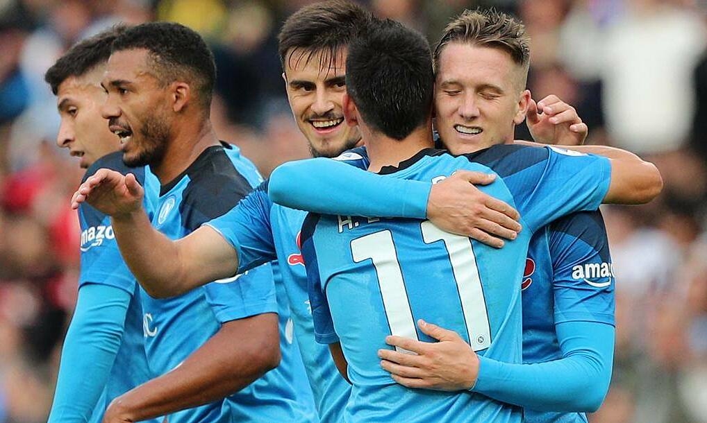 Napoli thắng 11 trận liên tiếp ở Serie A